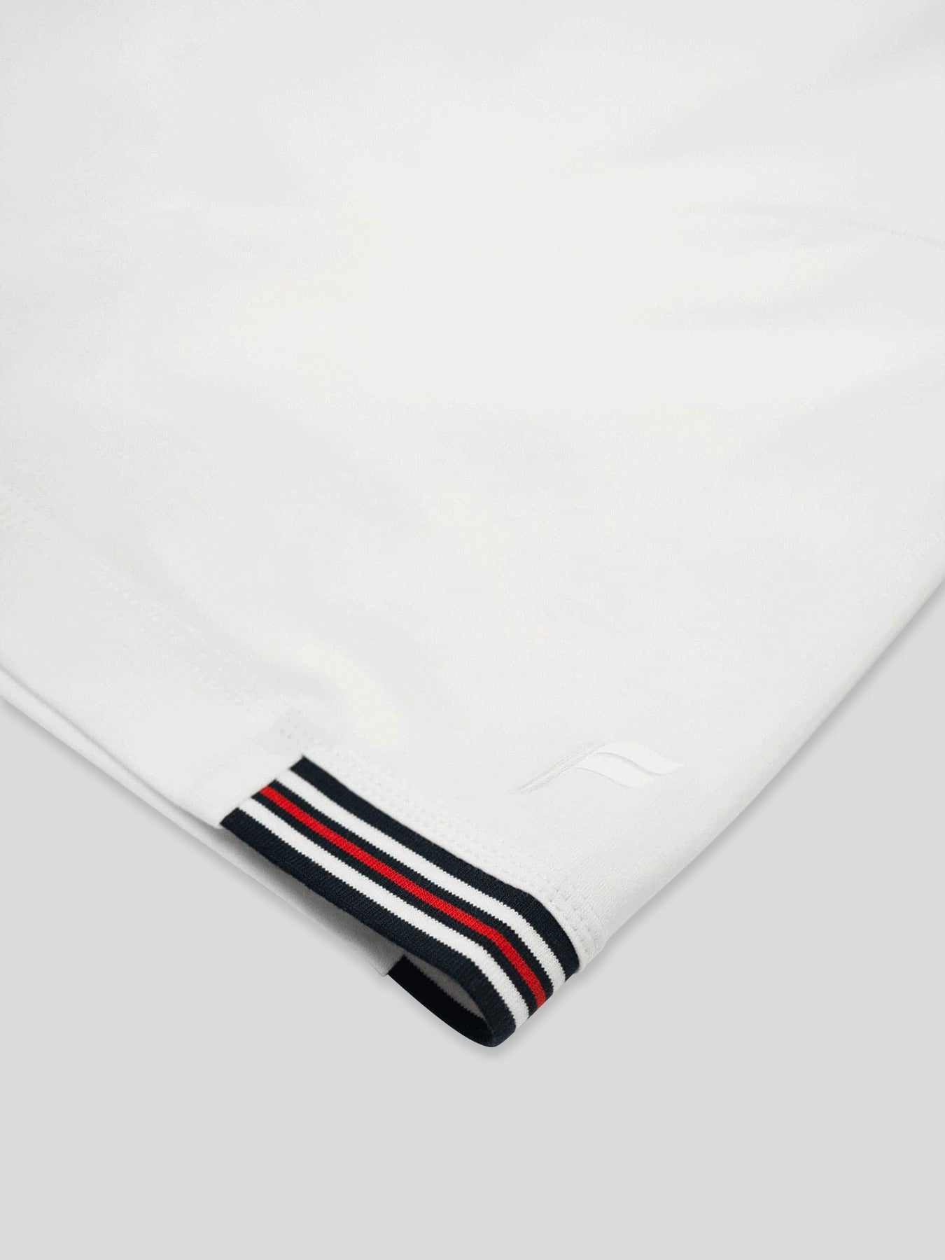 Roberto camiseta con ribete a rayas resistente a las manchas